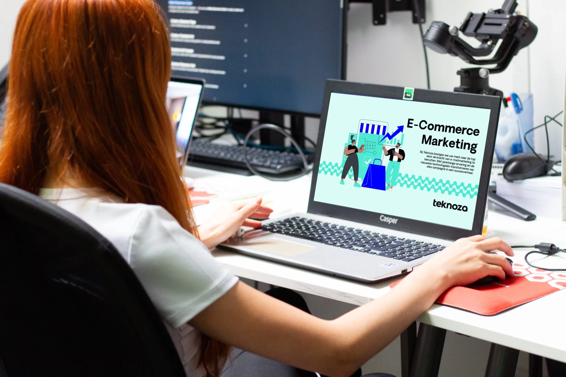 Neem contact op met Teknoza en ontdek hoe onze op maat gemaakte e-commerce marketingstrategieën jouw online succes kunnen versnellen. Samen versterken we jouw merk en verhogen we jouw verkoop. Plan nu een gratis consult en zet de eerste stap naar een bloeiende digitale toekomst!